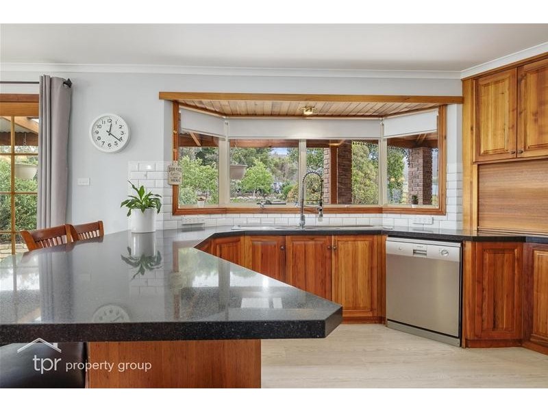 14 Packers Road, Huonville TAS 7109