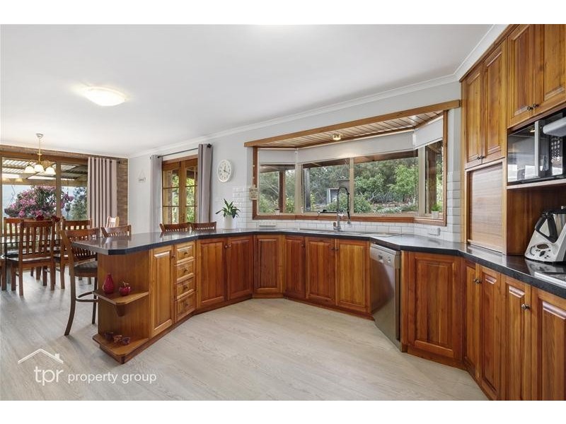 14 Packers Road, Huonville TAS 7109