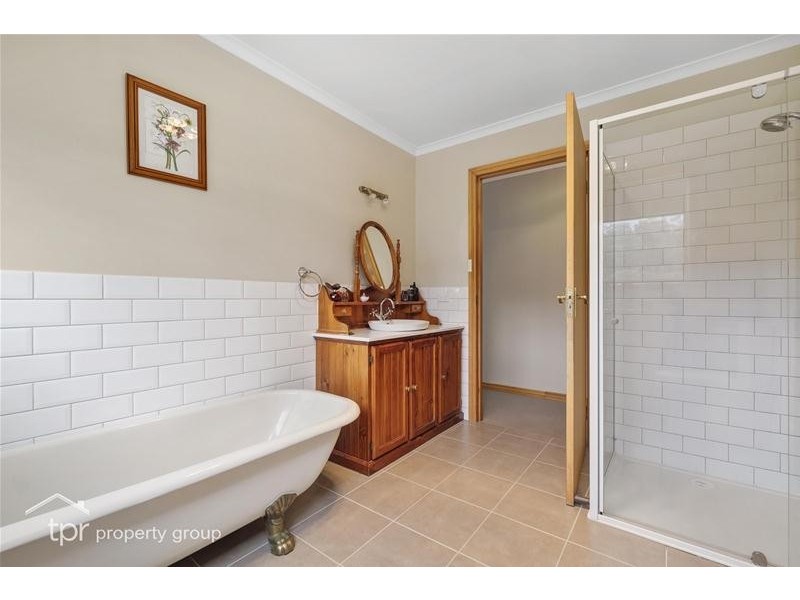 14 Packers Road, Huonville TAS 7109