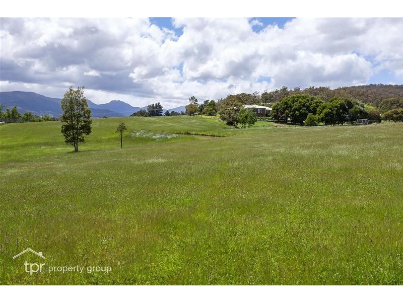 14 Packers Road, Huonville TAS 7109