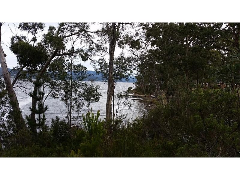 1 Sandrock Loop, Abels Bay TAS 7112