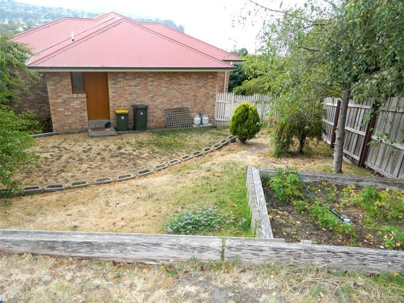 10 Seacrest Avenue, Blackmans Bay TAS 7052