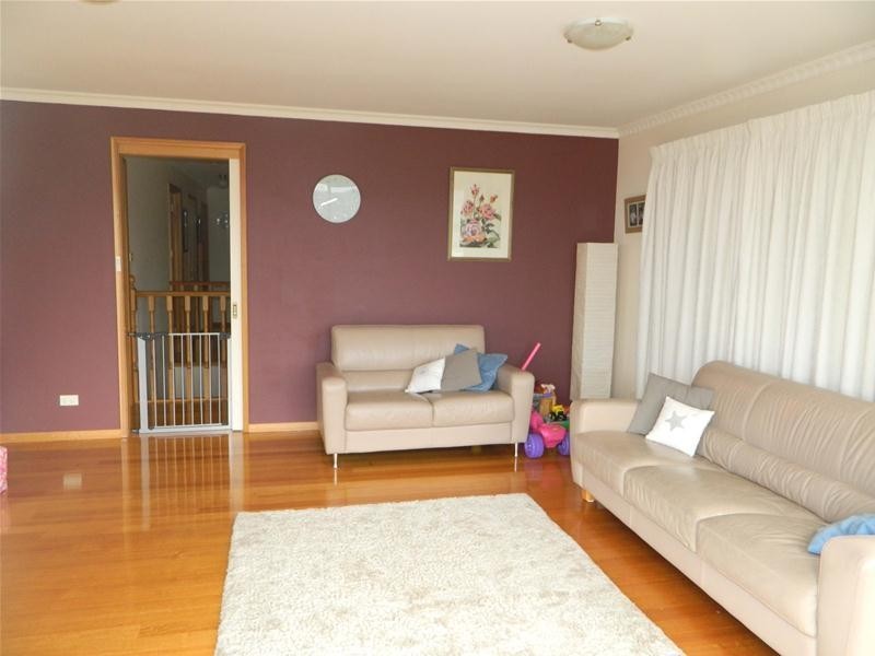 10 Seacrest Avenue, Blackmans Bay TAS 7052