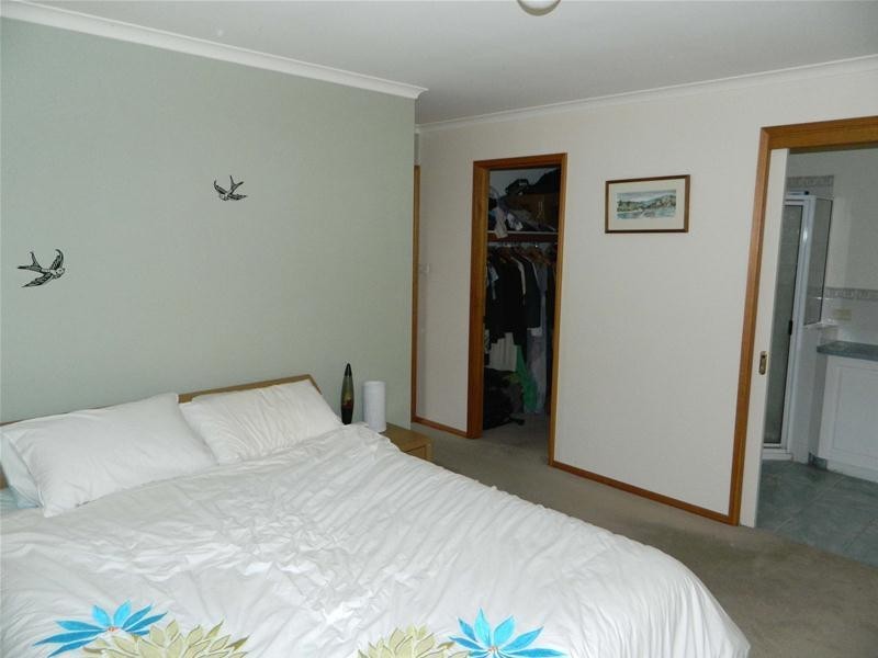 10 Seacrest Avenue, Blackmans Bay TAS 7052