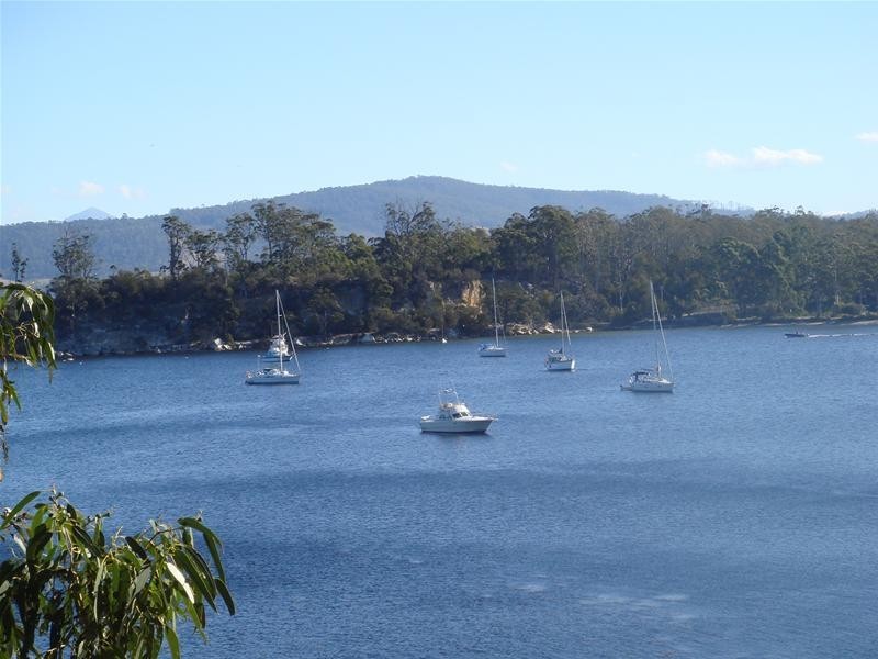 60 Williams Road, Randalls Bay TAS 7112