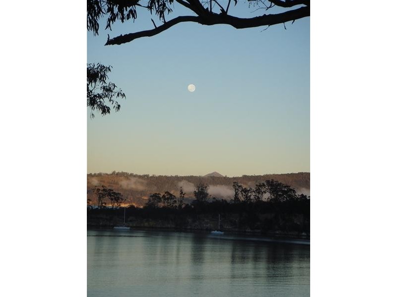 60 Williams Road, Randalls Bay TAS 7112