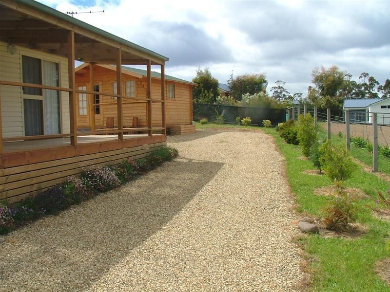 2 Fritton Drive, Dover TAS 7117