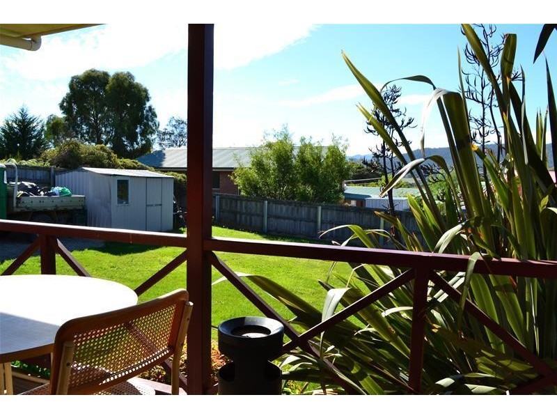 11 Wellington Street, Huonville TAS 7109