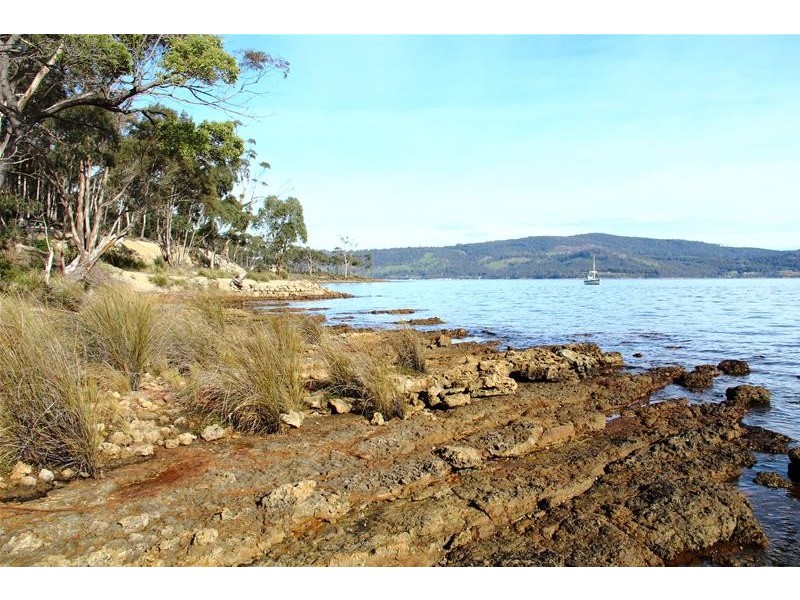 498 Abels Bay Road, Abels Bay TAS 7112