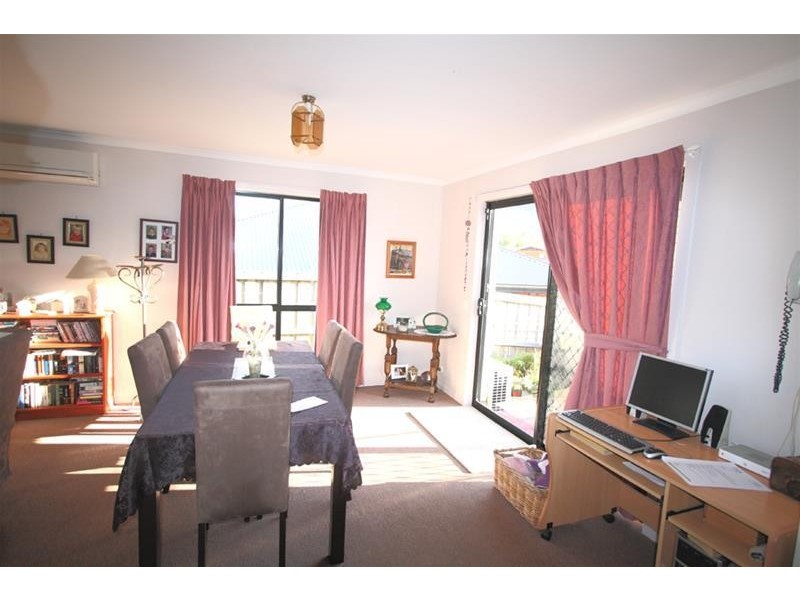 2/105 Main Street, Huonville TAS 7109