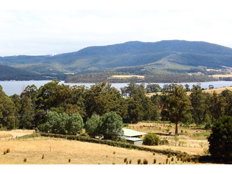93 Sunday Hill Road, Petcheys Bay TAS 7109