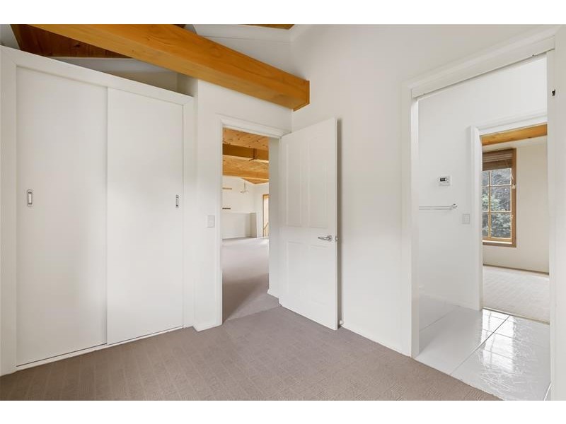 271 Cross Road, Gardners Bay TAS 7112