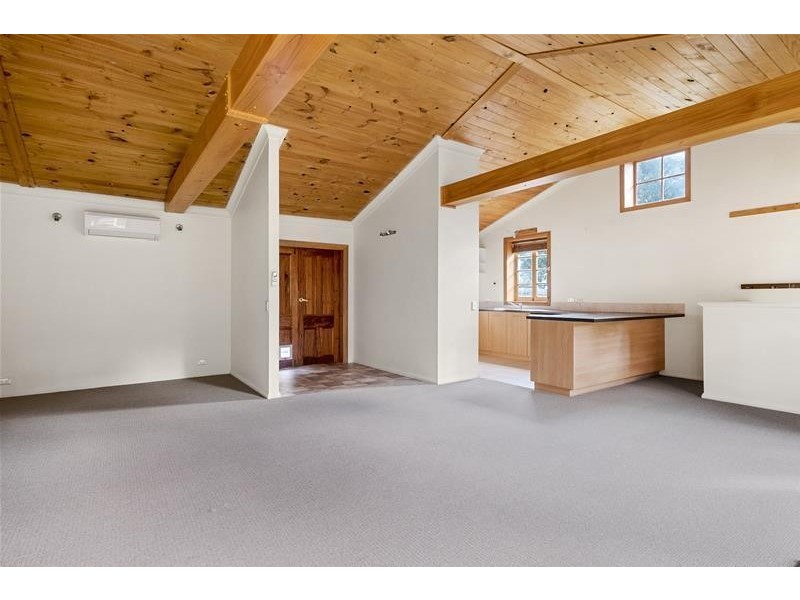 271 Cross Road, Gardners Bay TAS 7112