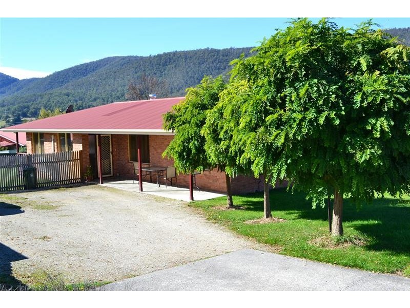 11 Wellington Street, Huonville TAS 7109