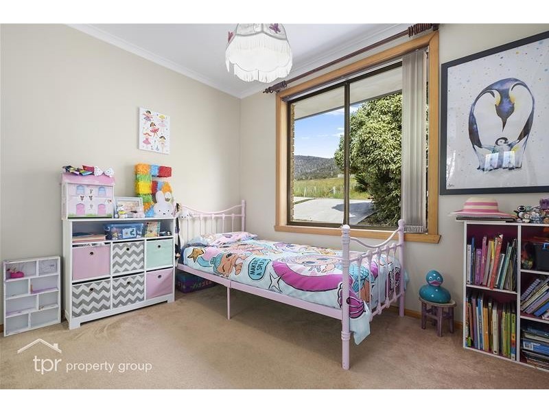 33 Knights Road, Huonville TAS 7109