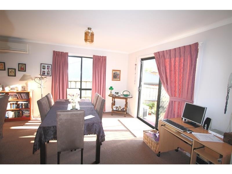 2/105 Main Street, Huonville TAS 7109