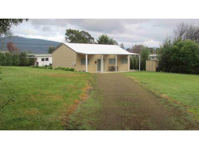 11 Fritton Drive, Dover TAS 7117