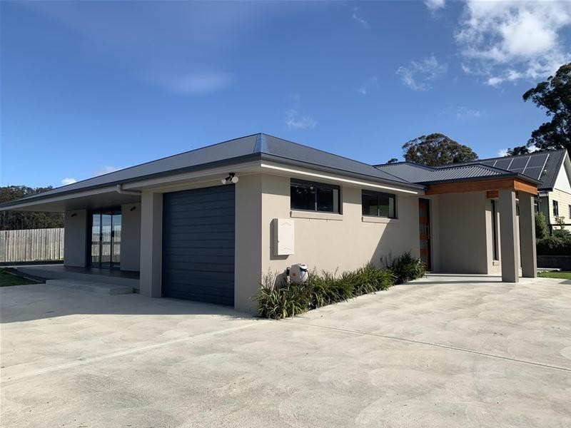 2/33 Silver Hill Road, Cygnet TAS 7112