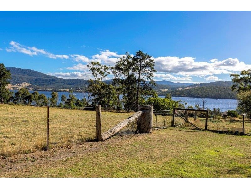 896 Cygnet Coast Road, Wattle Grove TAS 7109