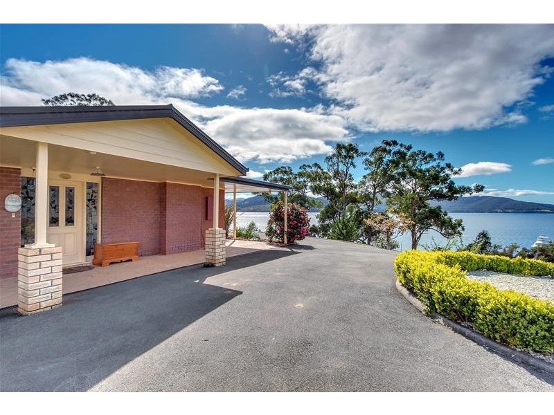 114 Dawson Road, Cairns Bay TAS 7116