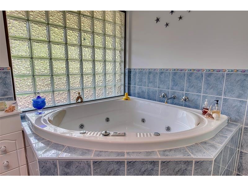 114 Dawson Road, Cairns Bay TAS 7116