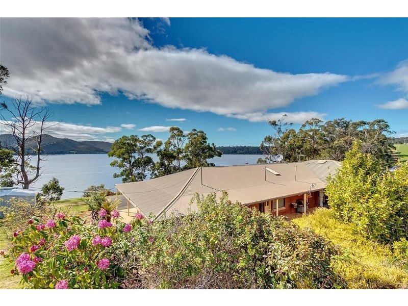 114 Dawson Road, Cairns Bay TAS 7116