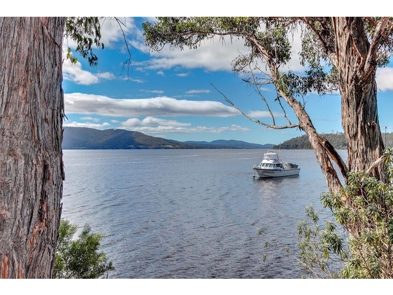 114 Dawson Road, Cairns Bay TAS 7116