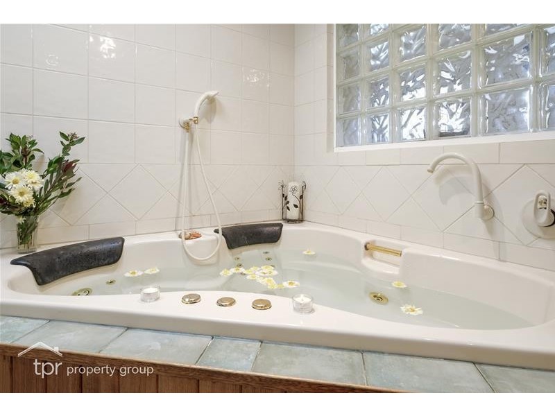 40 Doodys Hill Road, Port Huon TAS 7116