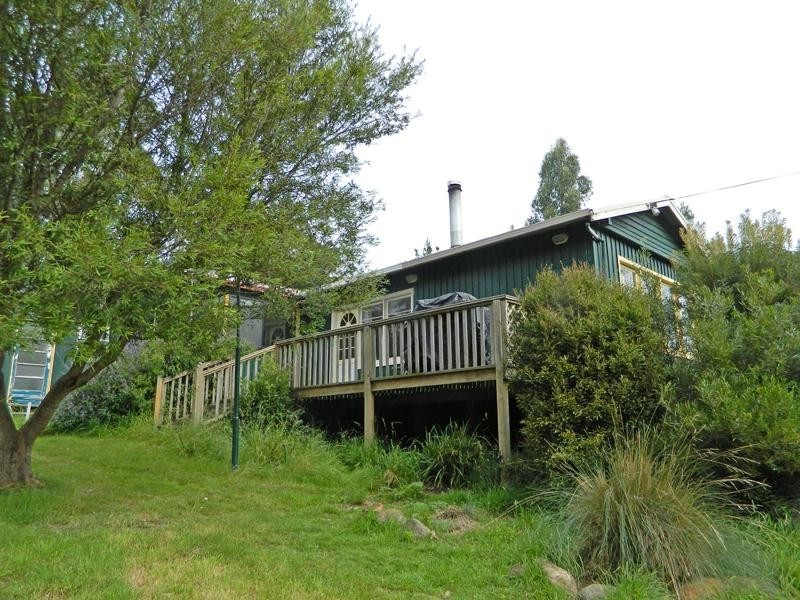 9 Gordons Road, Gardners Bay TAS 7112