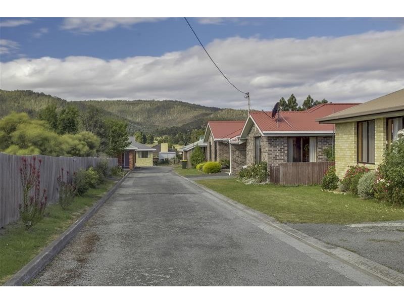 8/5 Louisa  Street, Cygnet TAS 7112