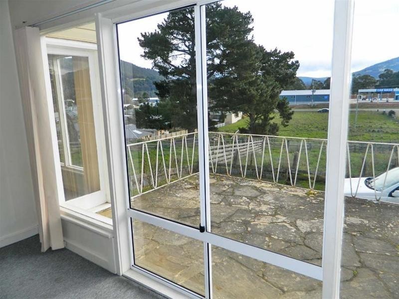 136 Main Street, Huonville TAS 7109