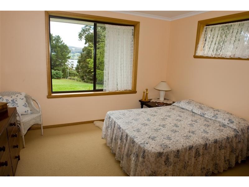 37 Dillons Hill Road, Glaziers Bay TAS 7109