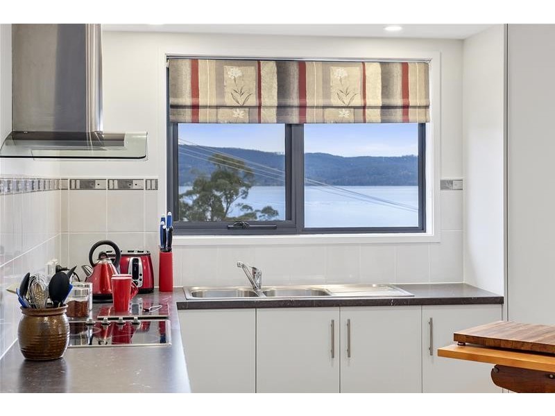 36 Chuter Street, Deep Bay TAS 7112
