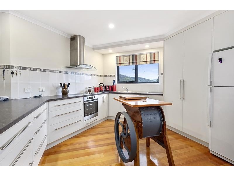 36 Chuter Street, Deep Bay TAS 7112