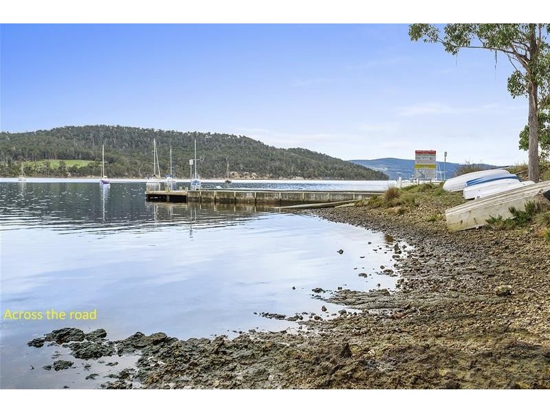 36 Chuter Street, Deep Bay TAS 7112