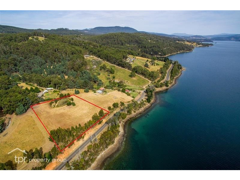 680 Esperance Coast Road, Police Point TAS 7116
