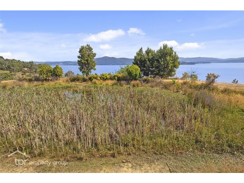 680 Esperance Coast Road, Police Point TAS 7116