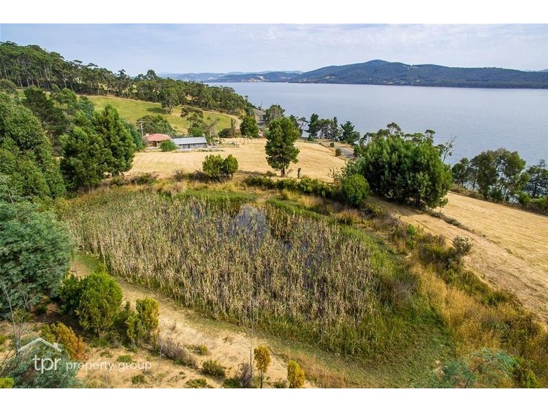 680 Esperance Coast Road, Police Point TAS 7116