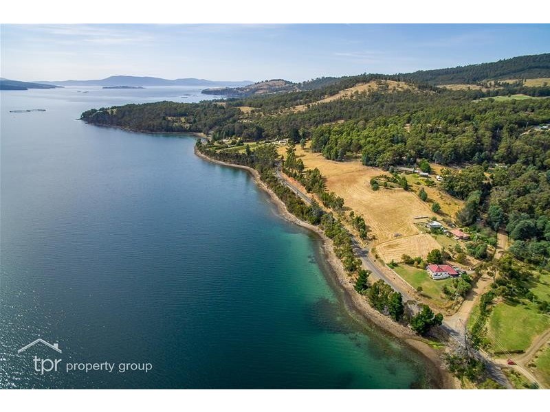 680 Esperance Coast Road, Police Point TAS 7116