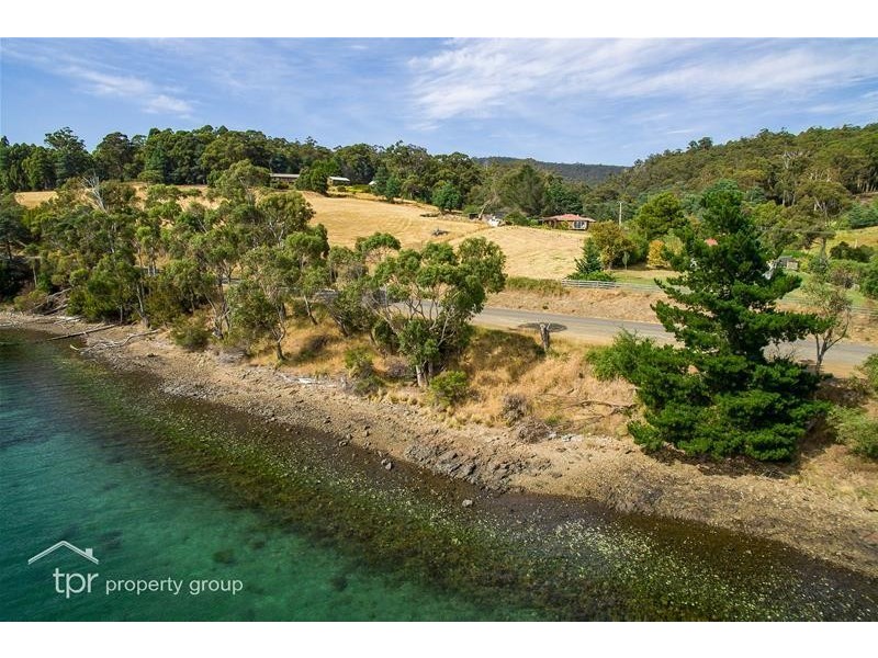 680 Esperance Coast Road, Police Point TAS 7116