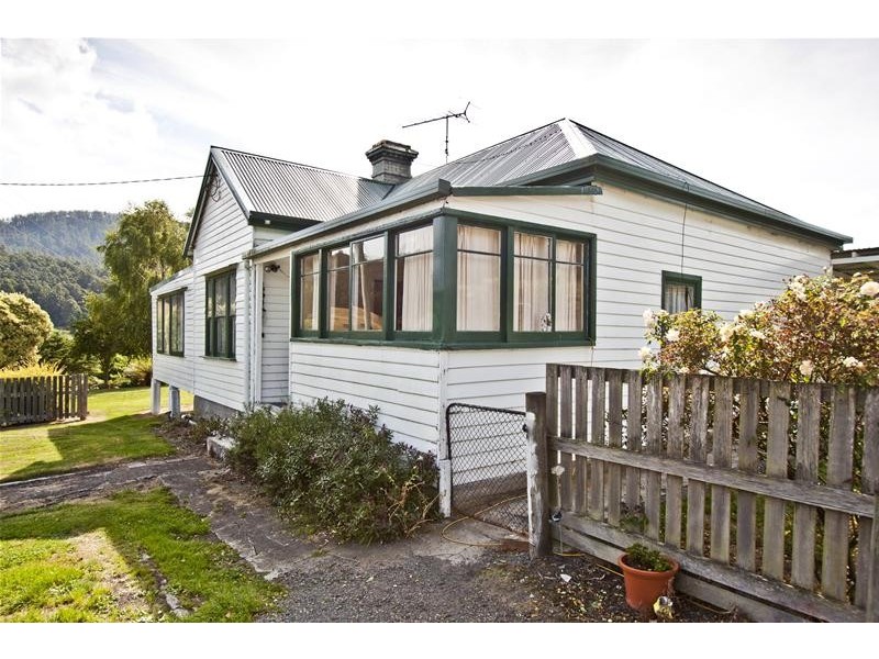 39 Police Point Road, Glendevie TAS 7109