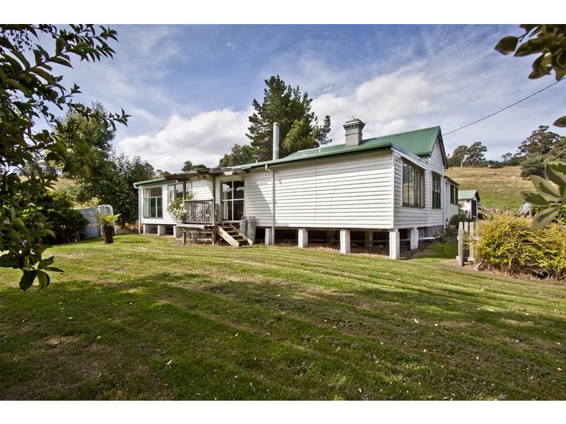 39 Police Point Road, Glendevie TAS 7109