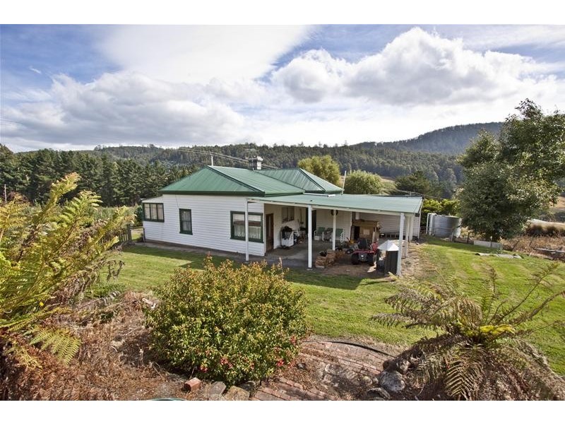 39 Police Point Road, Glendevie TAS 7109