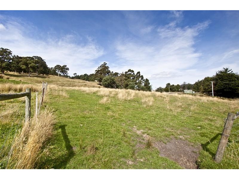 39 Police Point Road, Glendevie TAS 7109