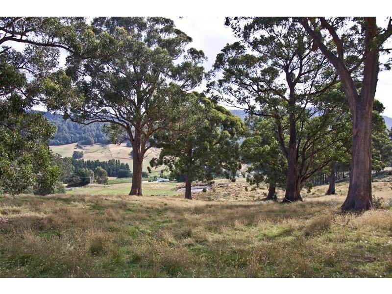 39 Police Point Road, Glendevie TAS 7109