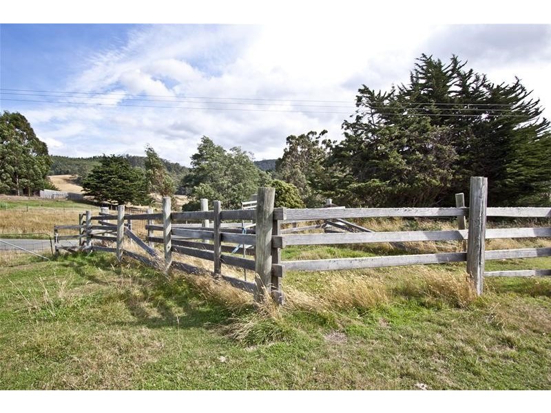 39 Police Point Road, Glendevie TAS 7109