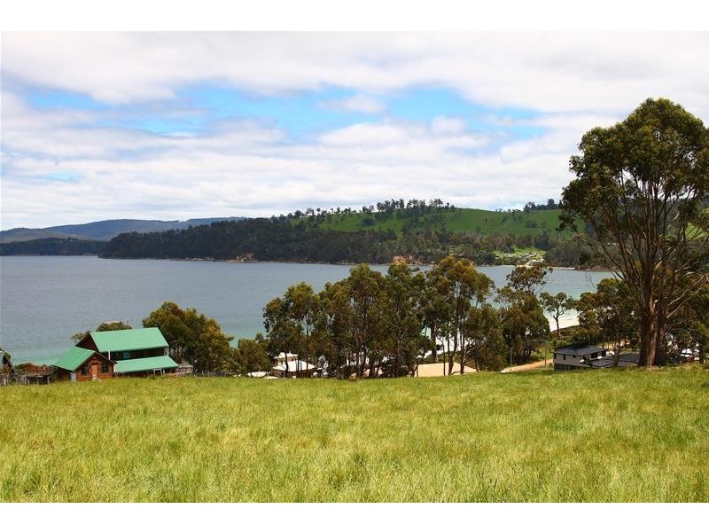 66 Dunn Drive, Surveyors Bay TAS 7116