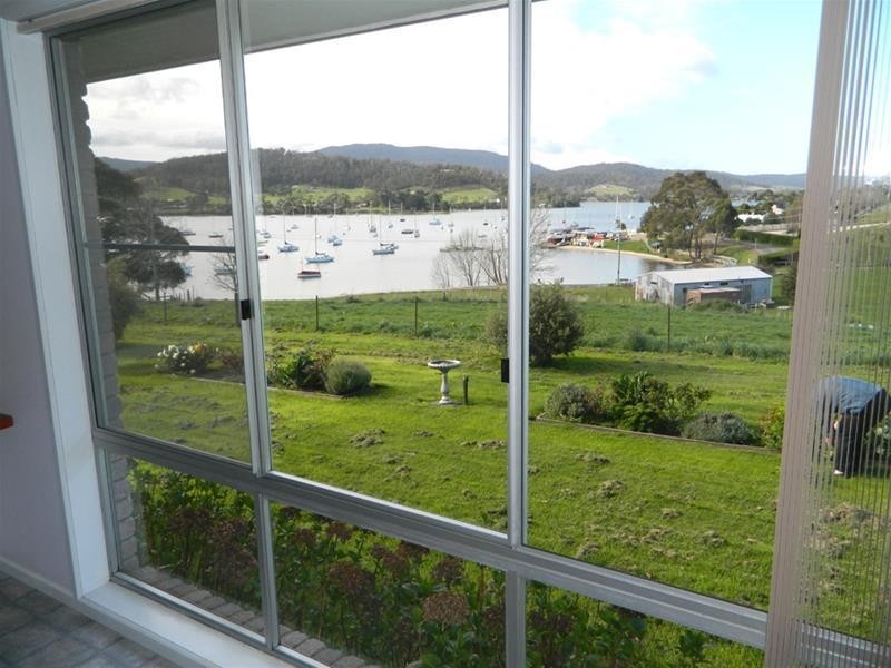 13 Jetty Road, Cygnet TAS 7112