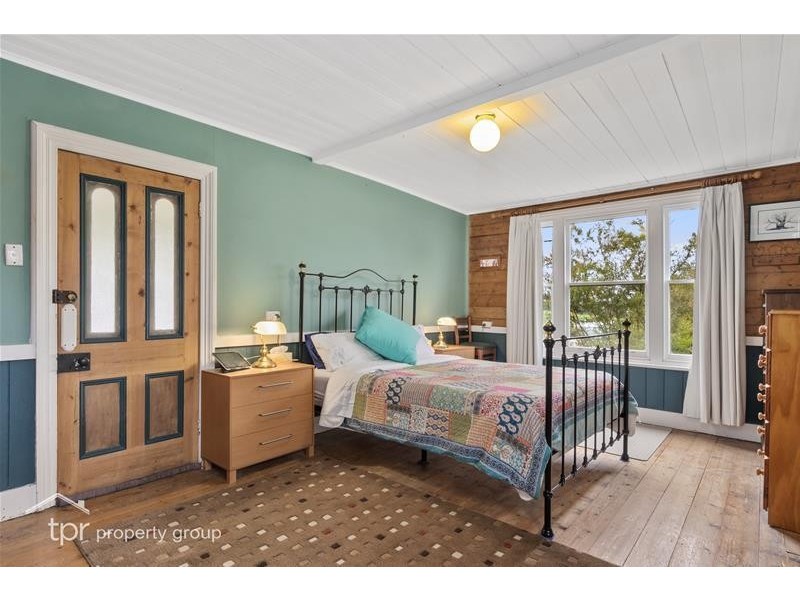 15 North Huon Road, Ranelagh TAS 7109