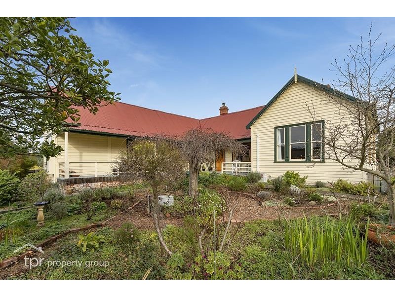 15 North Huon Road, Ranelagh TAS 7109